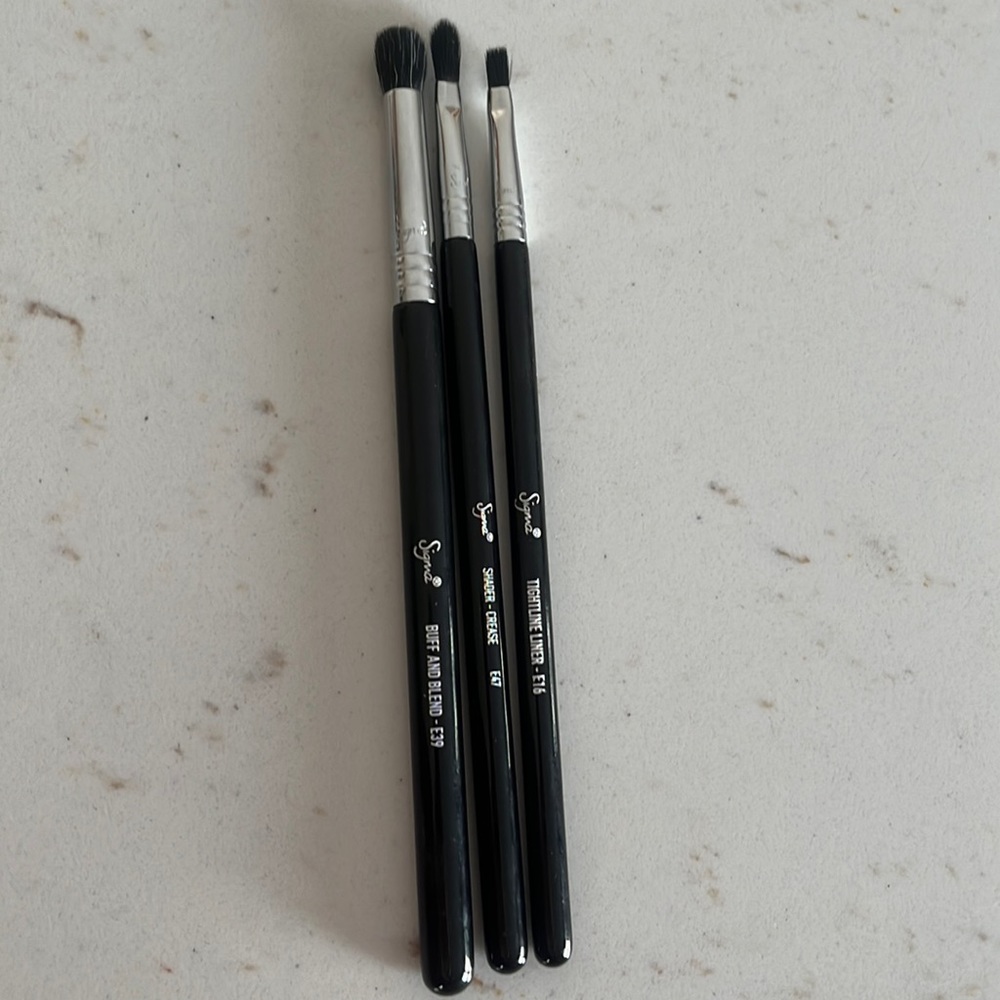 Sigma eye brush